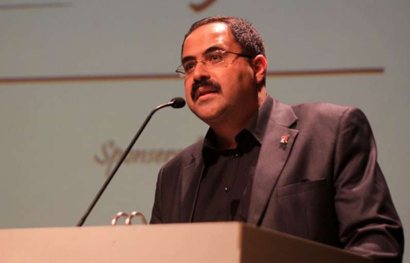 صيدم يؤكد ضرورة دعم المواهب الطلابية وإشراك الناشئة في صنع القرار
